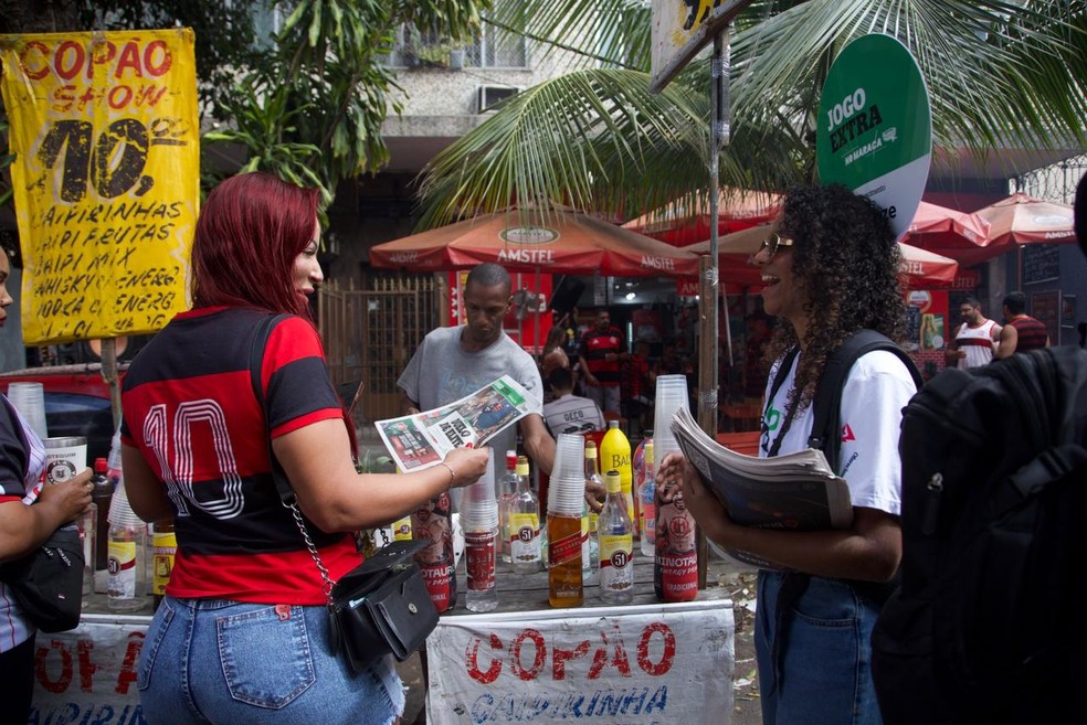 Jogo Extra no Maraca é distribuído antes de Fluminense x Flamengo — Foto: Júlia Aguiar