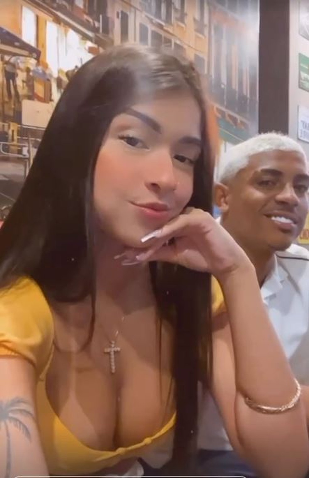 John Kennedy, a namorada Viviane Barros, e a filha Vallentina &mdash; Foto: rep/instagram
