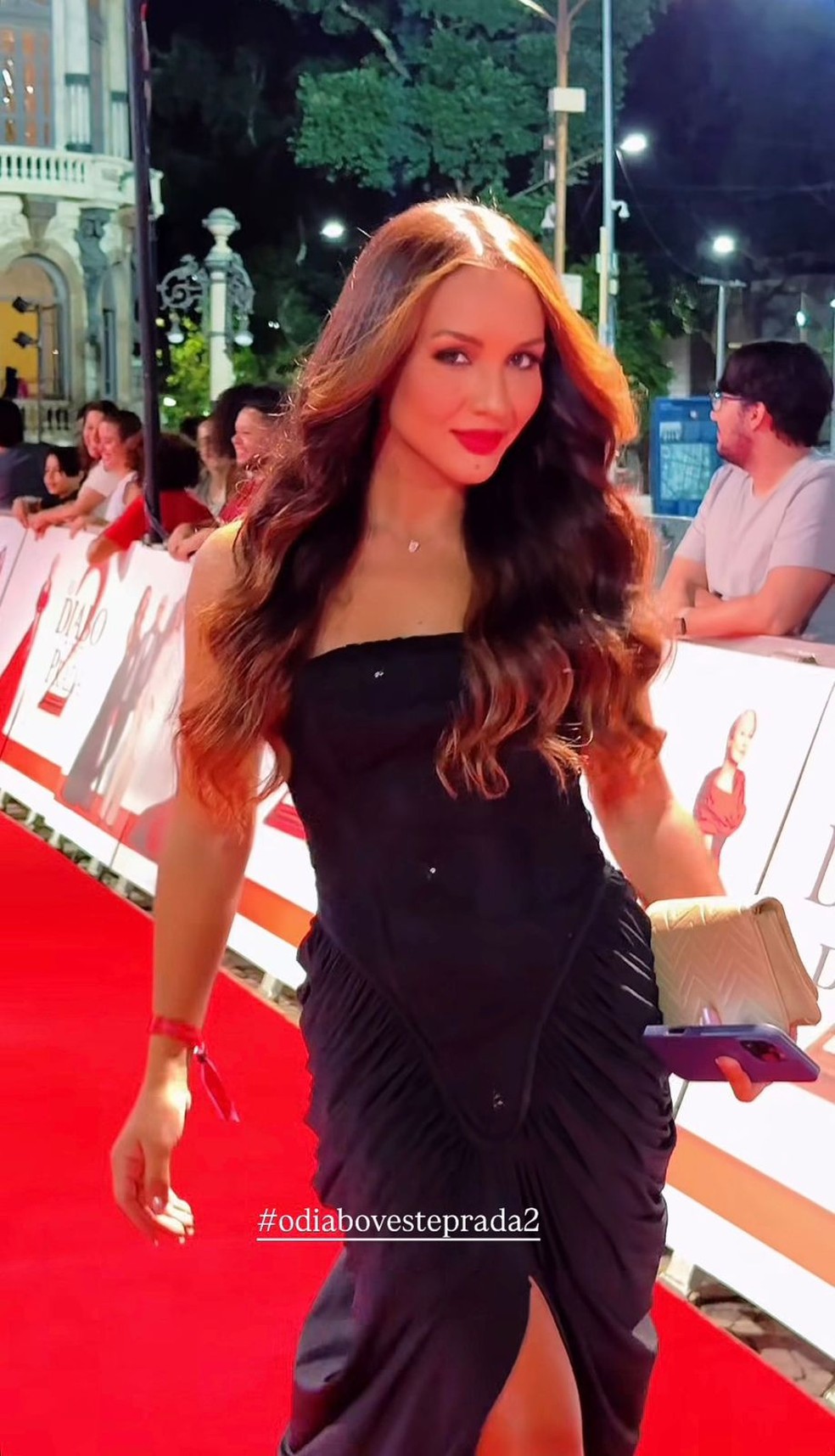 Maxiane, do 'BBB 26', na pré-estreia do filme "O Diabo Veste Prada 2" — Foto: Reprodução/Instagram