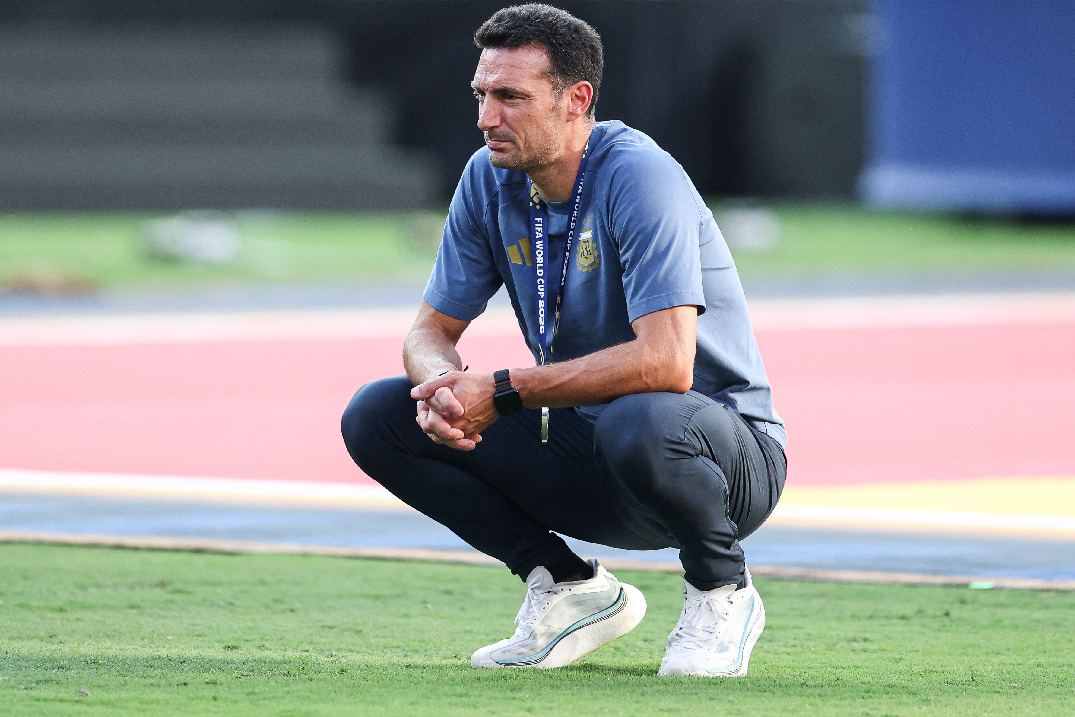 Scaloni projeta futuro da Argentina sem Messi e foca em dar chances a novos jogadores