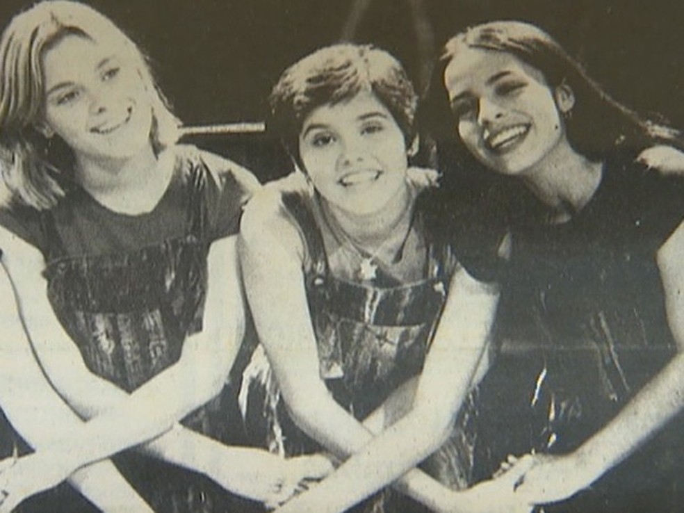 Carolina Dieckmann, Deborah Secco e Maria Ribeiro na peça "Confissões de adolescente" — Foto: divulgação