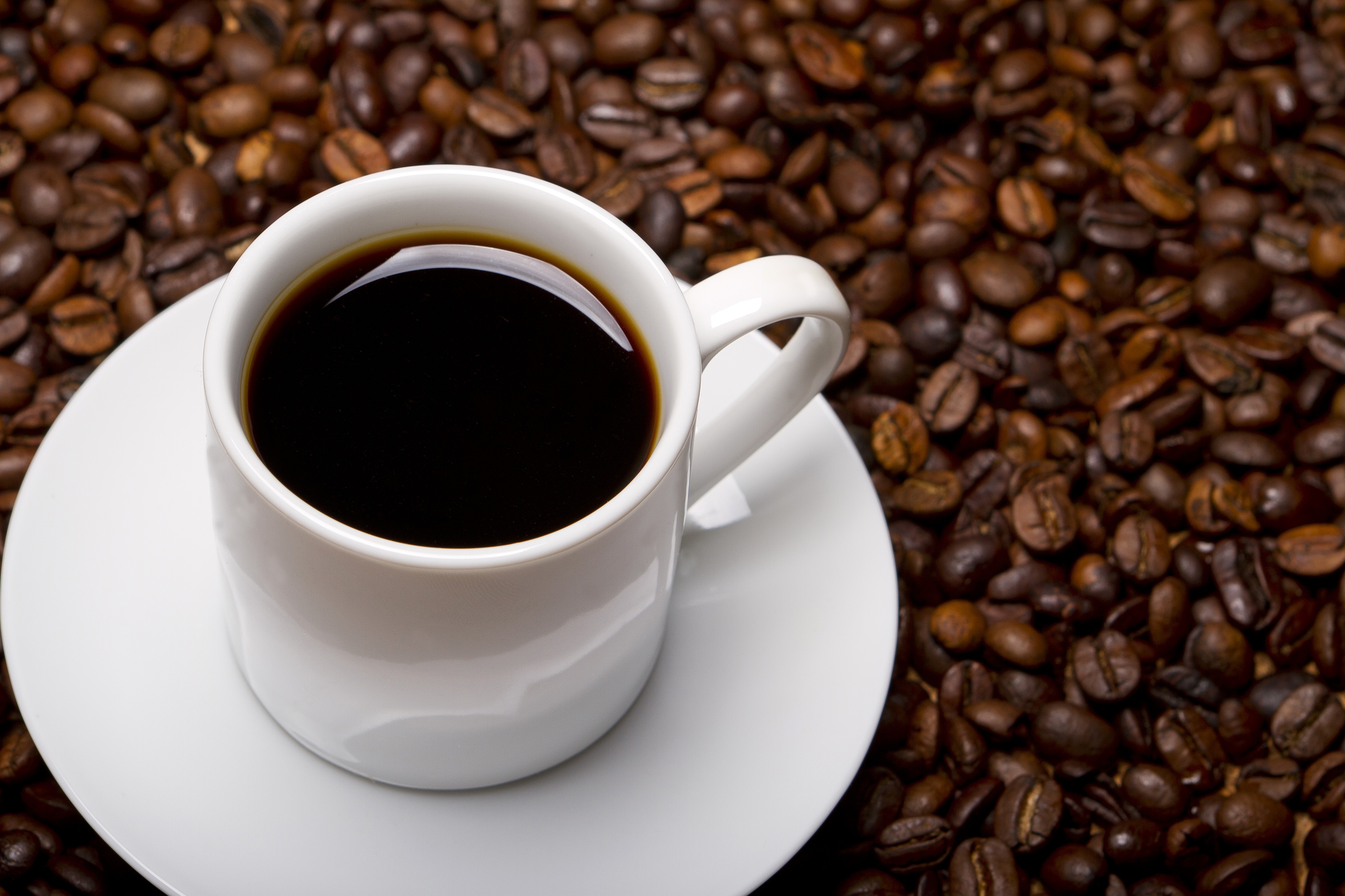 Café impede sono profundo mesmo se você dormir oito horas, aponta estudo