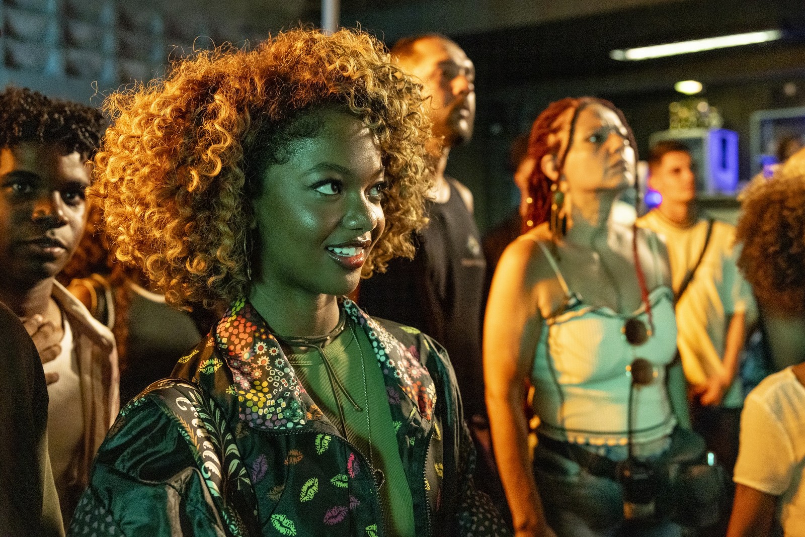 Dara (Cecília Chancez) em cena da novela 'Dona de mim' — Foto: Fábio Rocha/Rede Globo