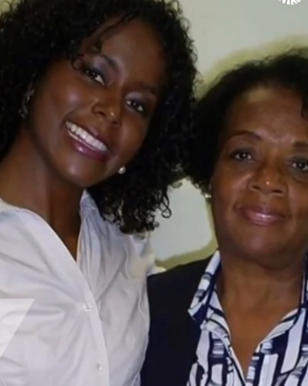 Maju Coutinho com a m&atilde;e, Zilma &mdash; Foto: Reprodu&ccedil;&atilde;o/Instagram