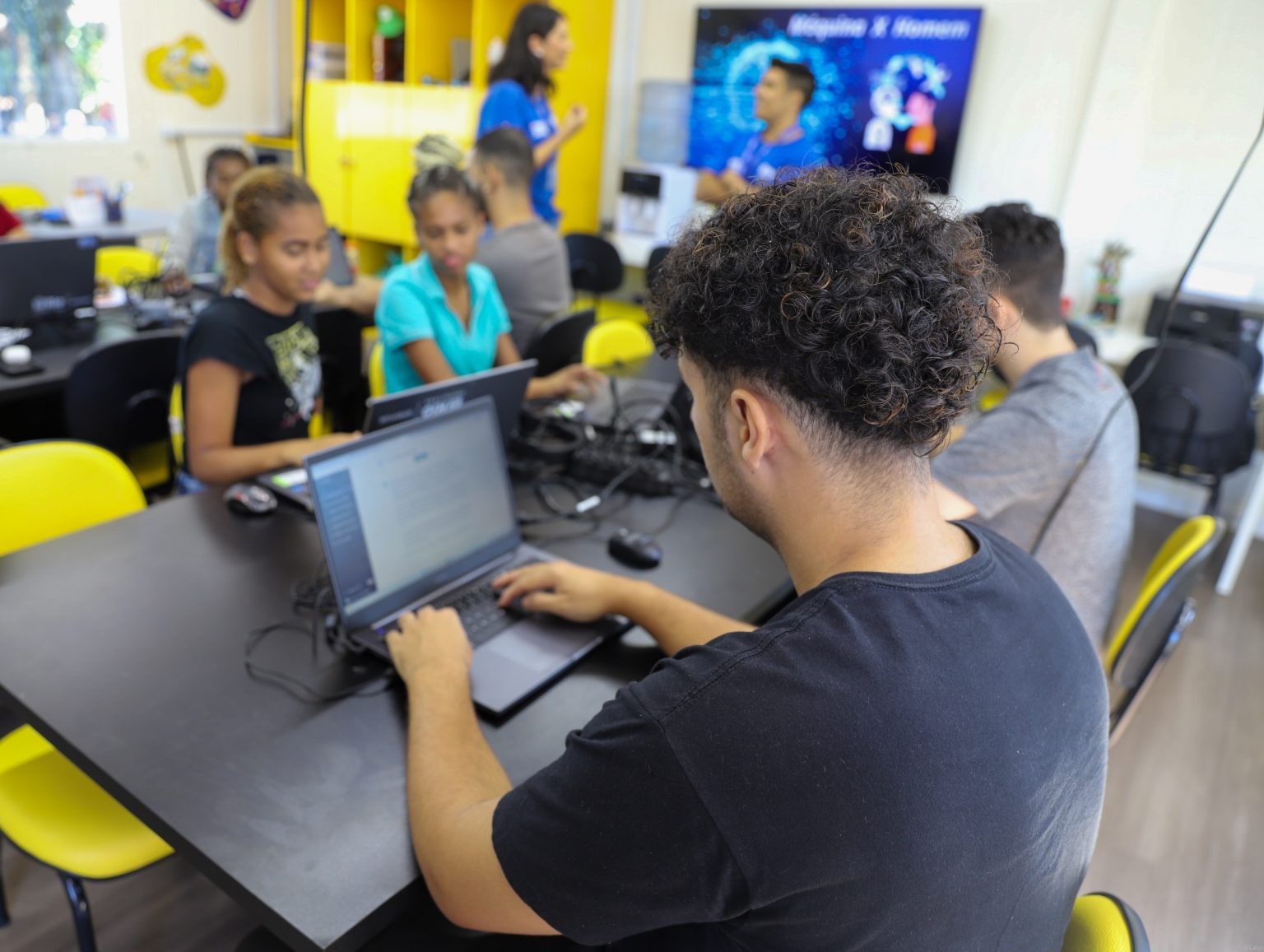 De robótica a games: prefeitura abre inscrições para 3.500 vagas em cursos tecnológicos nos Espaços da Juventude