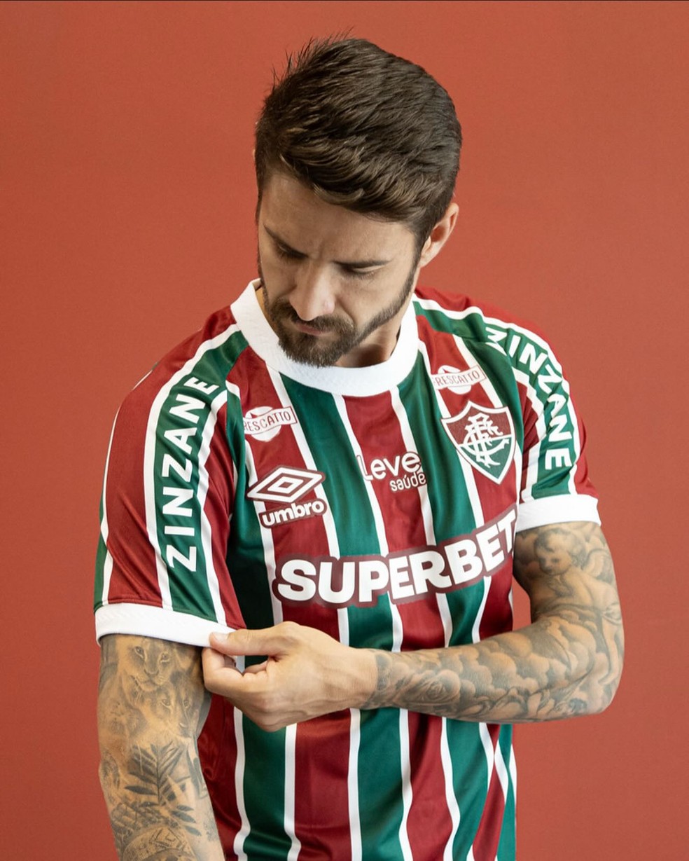 Casado, discreto e pai de dois: quem é o jogador galã do Fluminense por ...