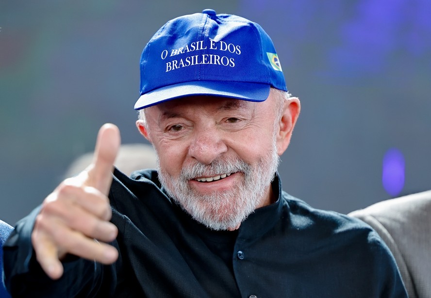 O presidente Lula autorizou o início de consultas e medidas para aplicar a Lei da Reciprocidade Econômica contra os EUA