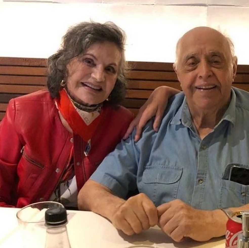 Rosamaria Murtinho e Mauro Mendonça estão juntos há 64 anos — Foto: Reprodução/Instagram