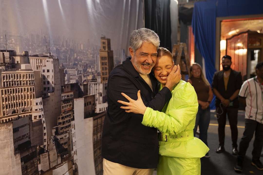 William Bonner e Beatriz Reis contam resultados do Relatório de Sustentabilidade da Globo em comercial