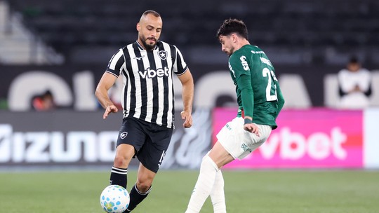 Botafogo recebe proposta do Tigres, do México, por Arthur Cabral