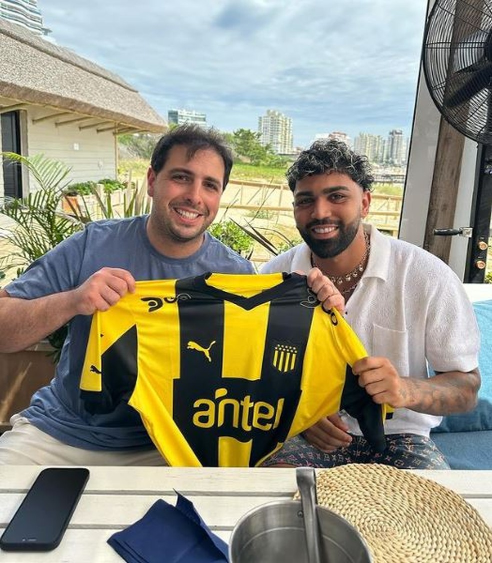 Gabigol no Uruguai — Foto: rep/ instagram