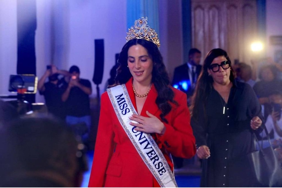 Fatima Bosch durante evento em El Salvador — Foto: divulgação