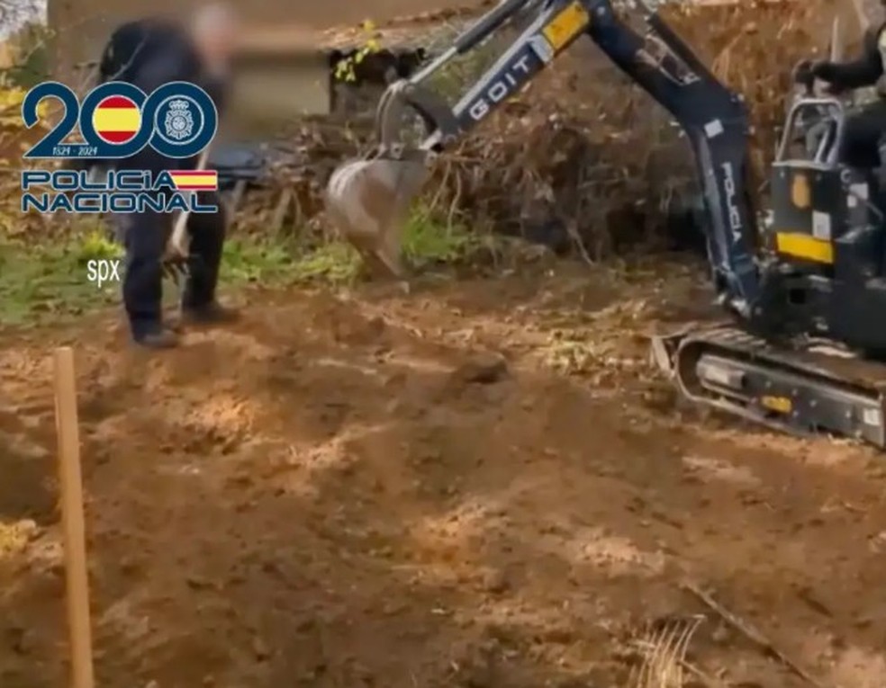 Restos mortais de um cubano foram achados em cemitério na Espanha — Foto: Reprodução