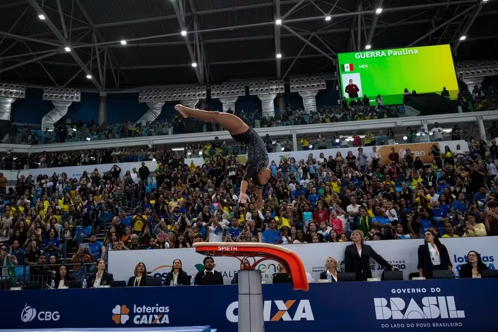 Rebeca salta no Pan-americano de Ginástica: público aplaudiu — Foto: MeloGym/CBG
