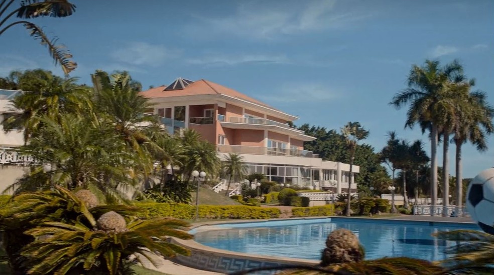 O refúgio de Ronaldinho Gaúcho, no Rio Grande do Sul — Foto: reprodução/ netflix