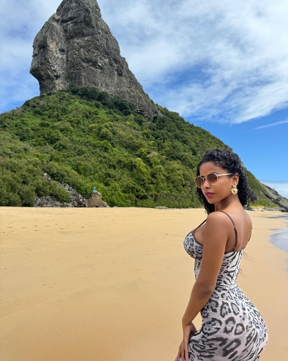 MC Daniel e Lorena Maria farão chárevelação em festa de aniversário do