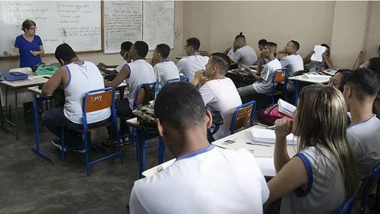 Governo do Rio e MP assinam Termo de Ajustamento de Conduta que garante R$ 2,7 bilhões para Educação