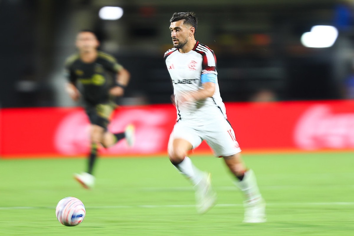 Flamengo enfrenta Bayern com Arrascaeta titular nas oitavas do Mundial de Clubes; veja escalação