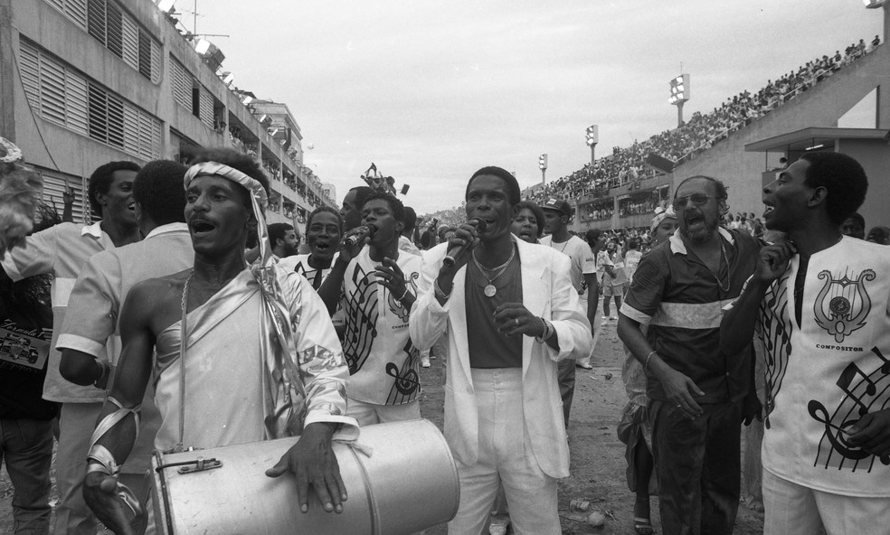 Neguinho da Beija-Flor no clássico desfile de 1989 — Foto: Marcelo Régua / Agência O Globo