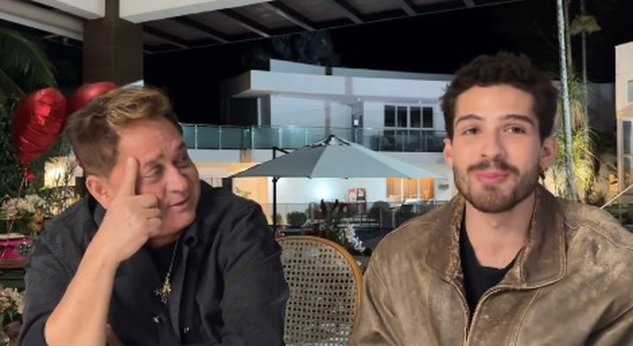 João Guilherme faz entrevista com Leonardo