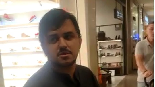 Homem é flagrado filmando partes íntimas de jovem durante passeio em shopping center da Zona Oeste 
