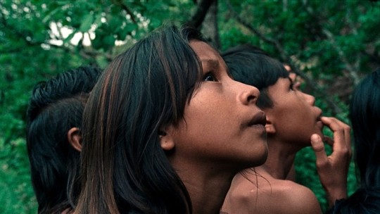 Filme brasileiro com Sonia Guajajara é premiado no Festival de Cannes