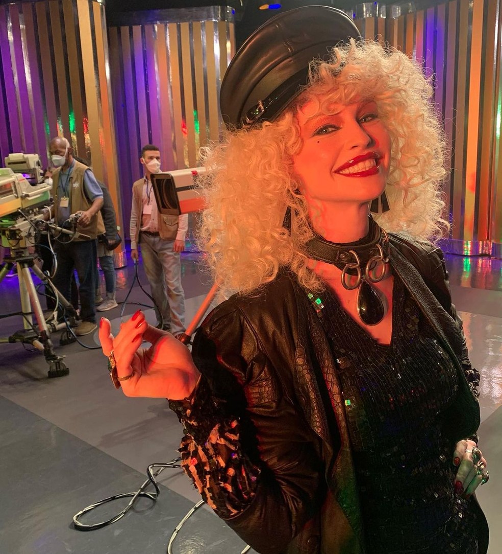 A atriz Maidê Mahl como Elke Maravilha em série — Foto: Reprodução/Instagram