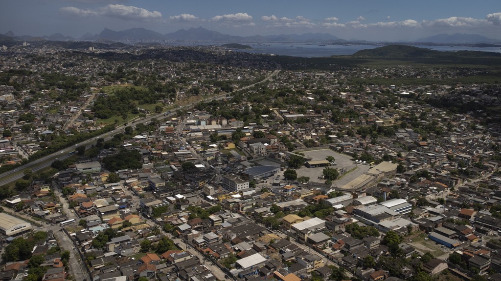 img-19d77f955a7-desktop