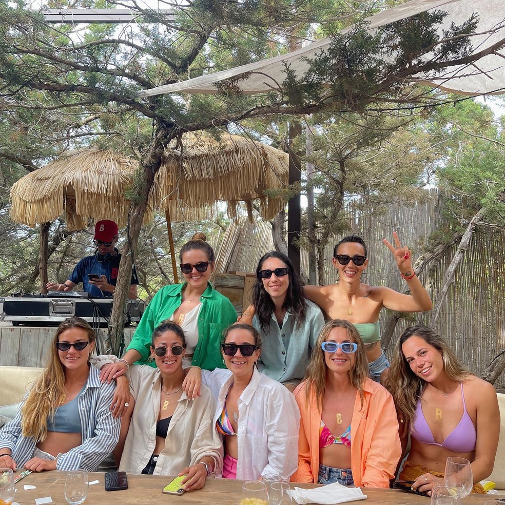 Olga, Alexia e amigas em Ibiza — Foto: Reprodução/Instagram