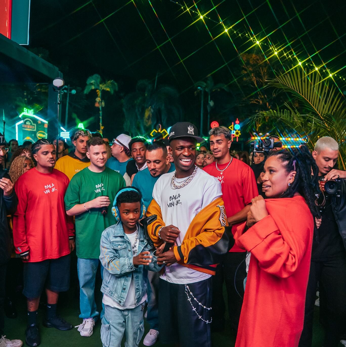 Show internacional, trio da Ivete e parque de diversões: Vini Jr. abre ...