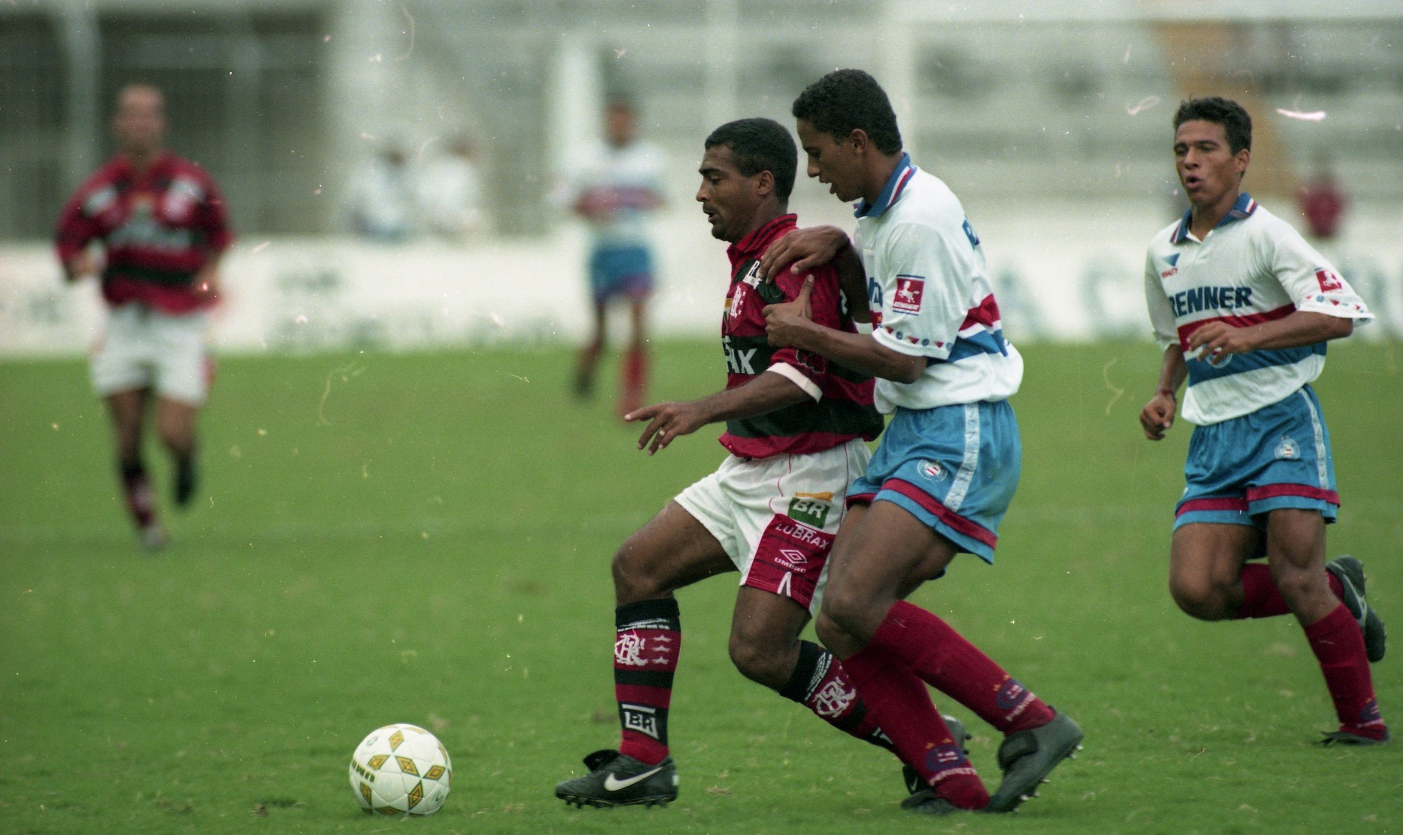 Há 30 anos, torcedores do Flamengo comemoraram derrota para o Bahia em São Januário; relembre