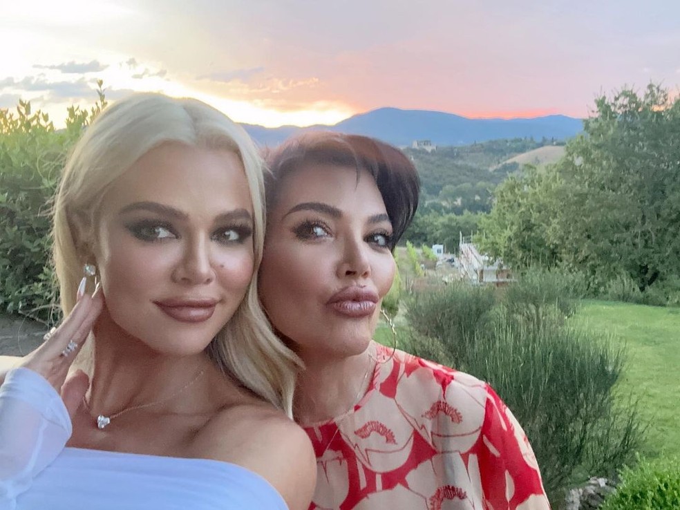 Kris Jenner e Khloé Kardashian — Foto: Reprodução/Instagram