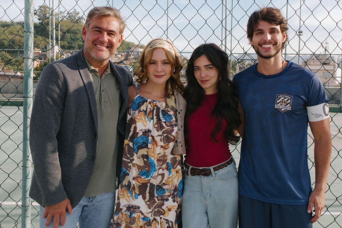 Anna Rita Cerqueira, Thierry Figueira e Bruno Guedes atuam em produção feita para a tela do celular