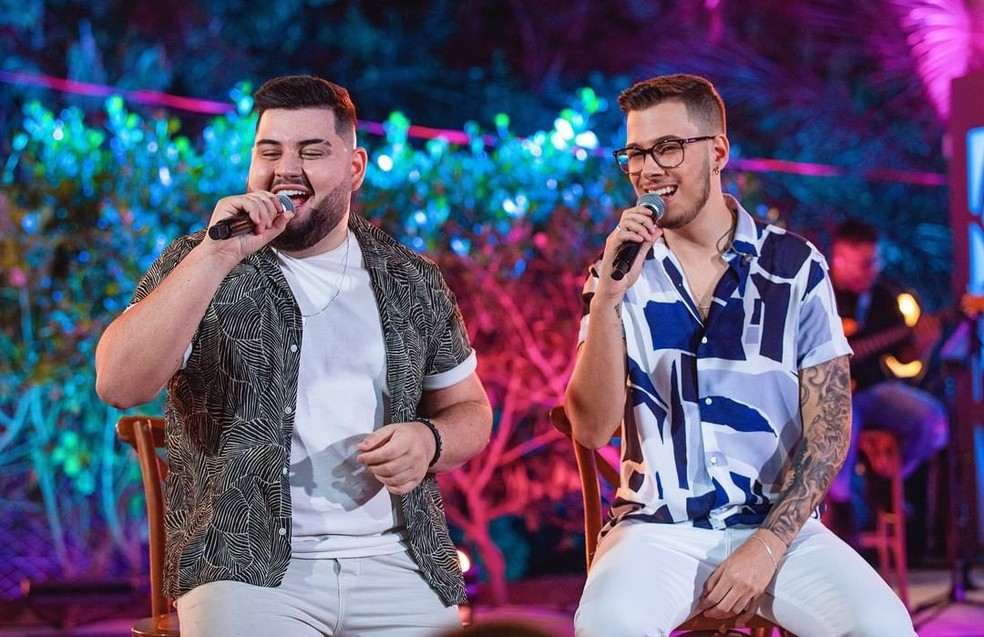A dupla Dom Vittor e Gustavo — Foto: Reprodução/Instagram