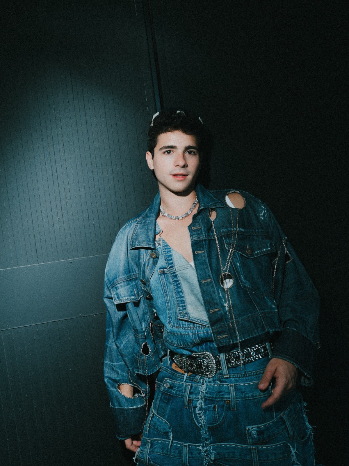 Após ser hostilizado por look, João Victor Gonçalves, o Mau Mau de 'Quem ama cuida', retorna ao Rock in Rio: 'Bora viver'