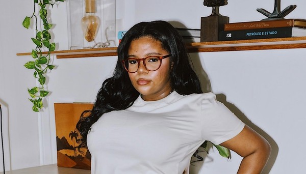 Aos 18 anos, filha de Gloria Maria faz trabalho como modelo; fotos