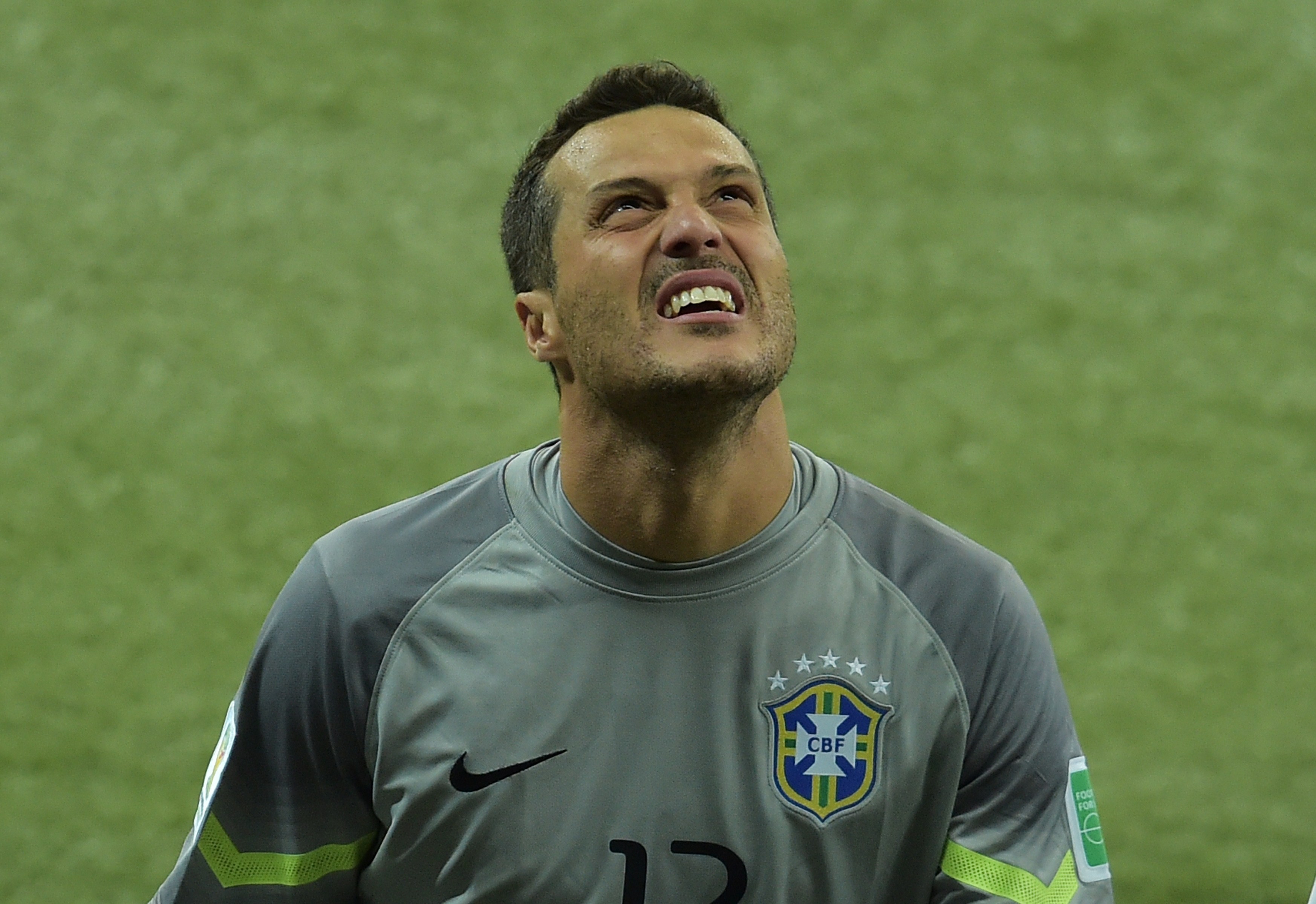 Júlio César acredita que Ozil perdeu gol de propósito no 7 a 1 da Alemanha e revela bronca de Schweinsteiger