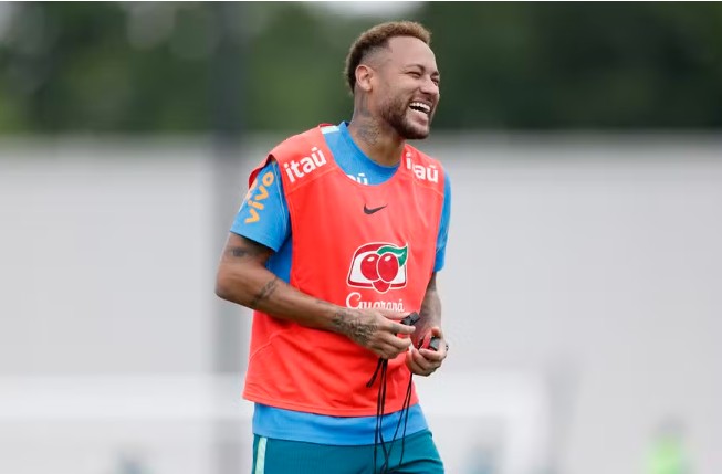 Neymar comemora possível volta à seleção contra a Escócia: 'Feliz demais'