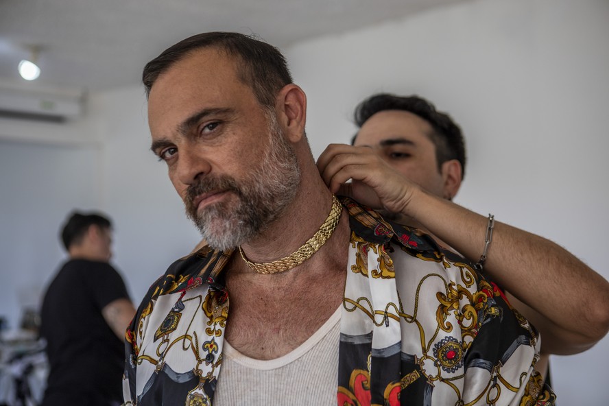 Alex Nader grava terceira temporada de ‘DNA do crime’, da Netflix, e ...