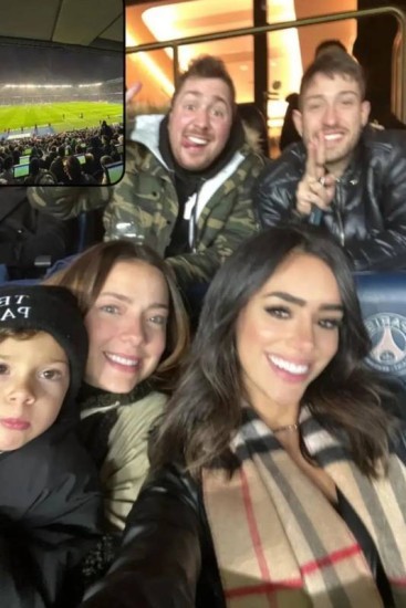 Ex de Neymar, Bruna Biancardi assista ao jogo do PSG em Paris com Carol Dantas — Foto: Reprodução/Instagram