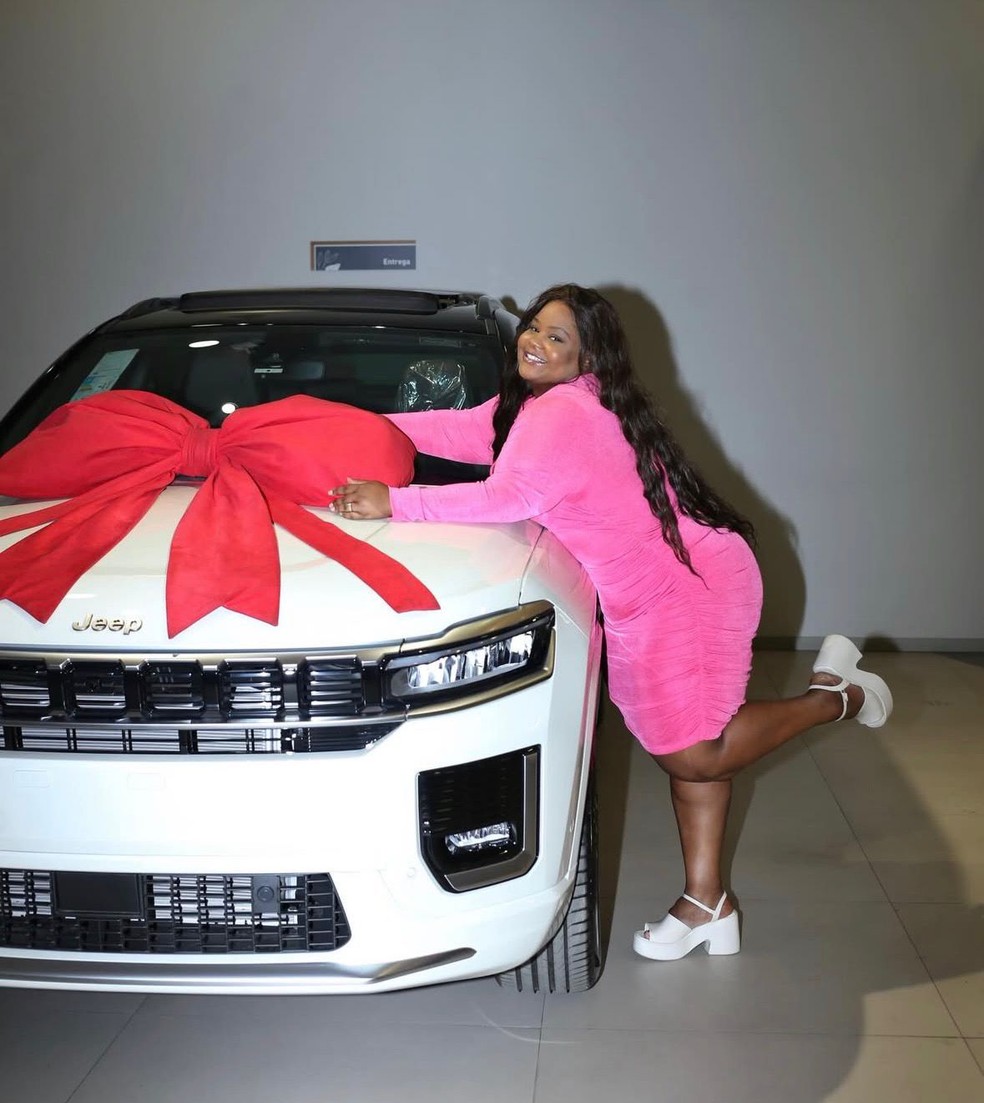 MC Carol compra carrão de presente de Natal — Foto: Victoria Lins Fotografia