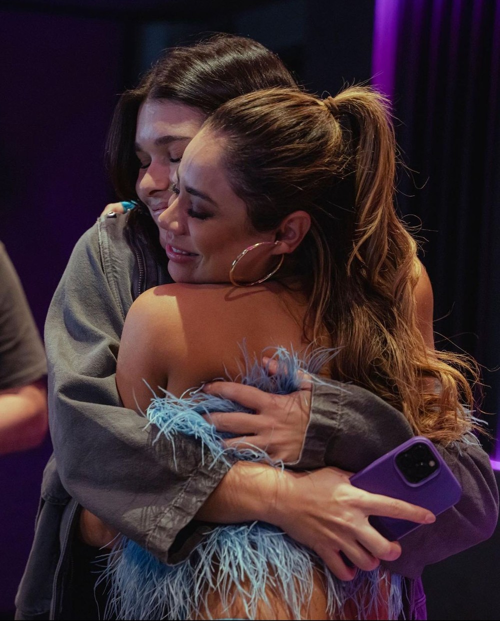 Quem é Lary, compositora dos maiores sucessos da cena pop nas vozes de ...