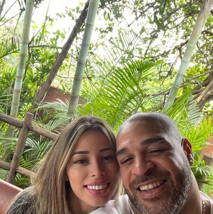 Adriano Imperador e Micaela Mesquita — Foto: Reprodução/Instagram