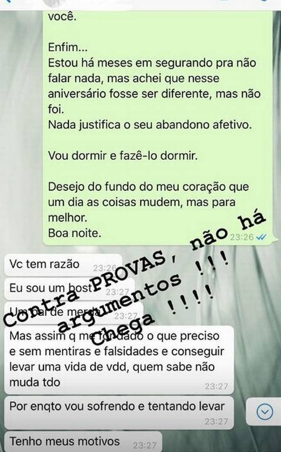 Carlinhos Mendigo e a ex-mulher, a modelo Aline Hauck, brigaram nas redes sociais por pens&atilde;o do filho &mdash; Foto: Reprodu&ccedil;&atilde;o/Instagram