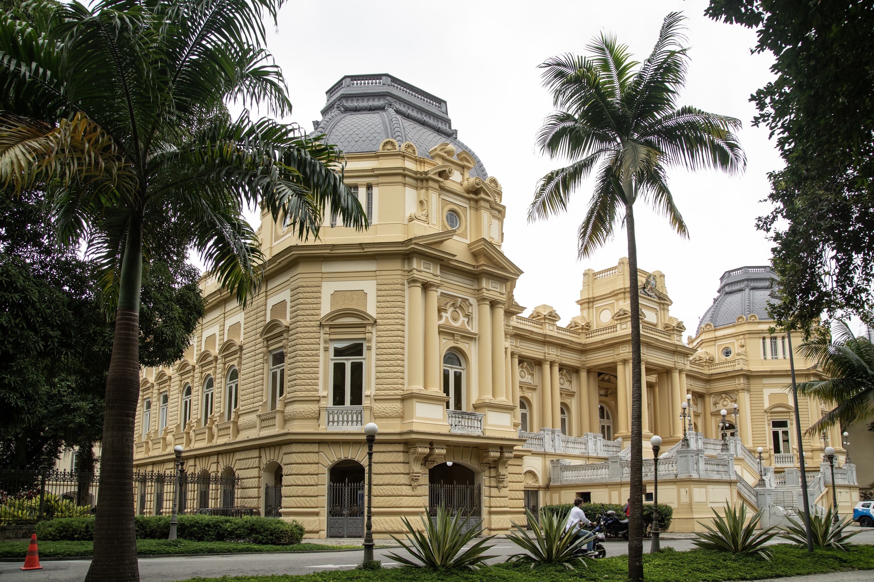Rio de Janeiro terá primeira Lei de Responsabilidade Fiscal estadual - QTU Questões do Universo