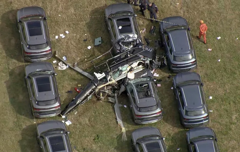 Queda de helicóptero no Recreio — Foto: Reprodução/TV Globo