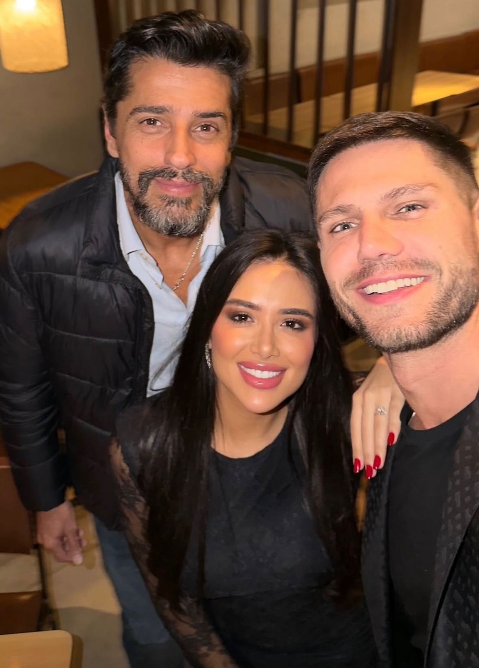 Alberto, Jordana e Jonas: reencontro — Foto: Reprodução/Instagram