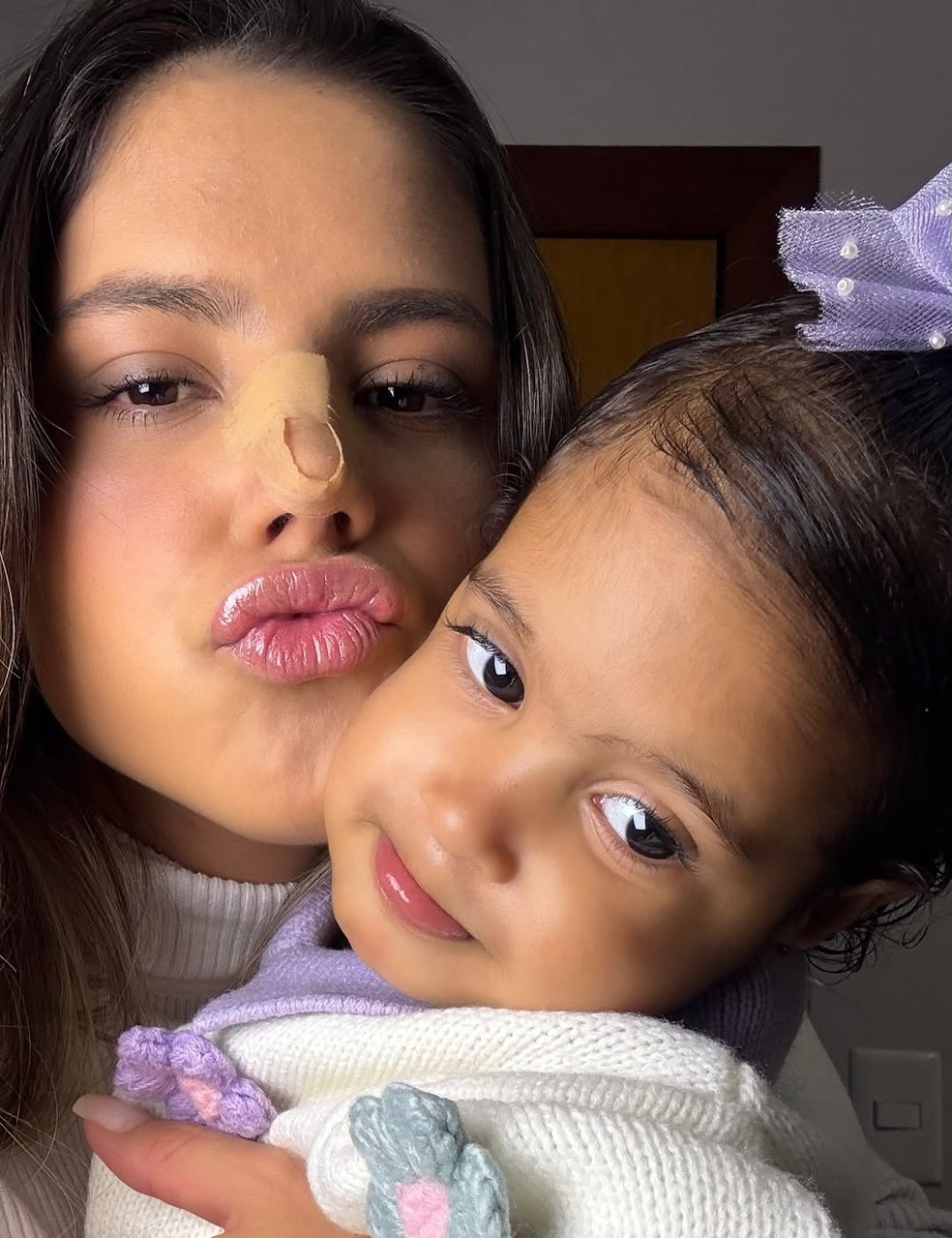 Mylenna Rocha com a filha que tem com MC Poze — Foto: Reprodução/Instagram