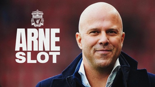 Quem é Arne Slot, técnico que disse 'não' três vezes à Premier League antes de ser anunciado pelo Liverpool 