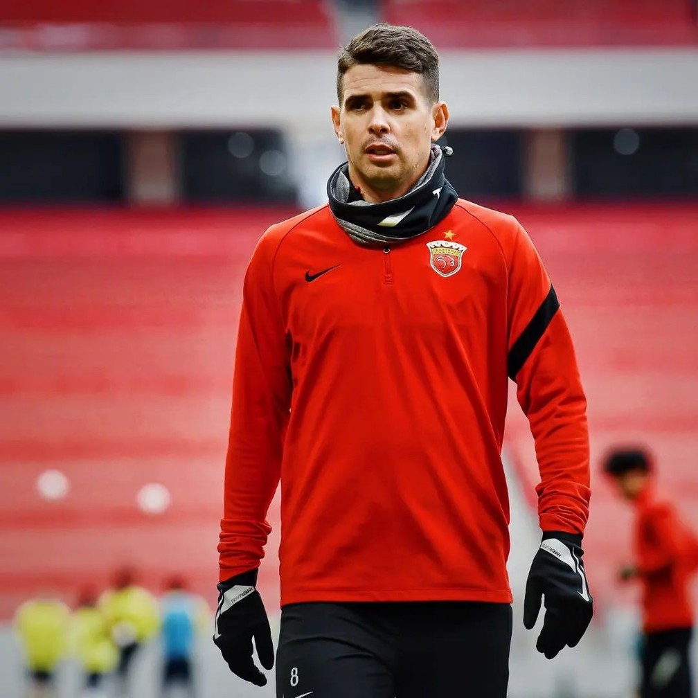 Oscar teria acerto com o Flamengo, segundo site � Foto: Instagram/Oscar